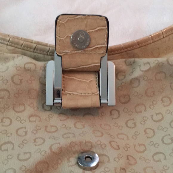 GUESS Shoulder Bag with Faux Croco Trim - Picture 6 of 17